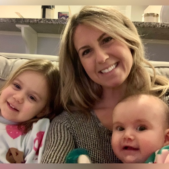 Meet your Posher, Lisa - Picture 1 of 1